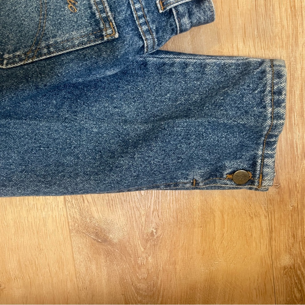 Chic High Rise Blue Jeans - Picture 5 of 5